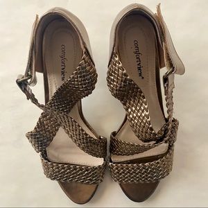 Women’s ComfortView Gold Dressy Heel